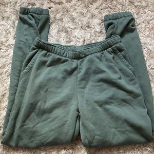 SOLD ON: M E R C A R I